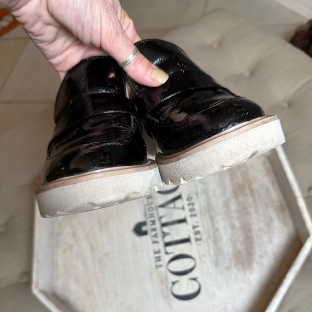 Dolce Vita Shiny Black Loafers size 9 - Picture 5 of 12